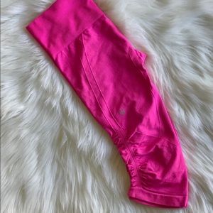 Lululemon In the Flow Crops